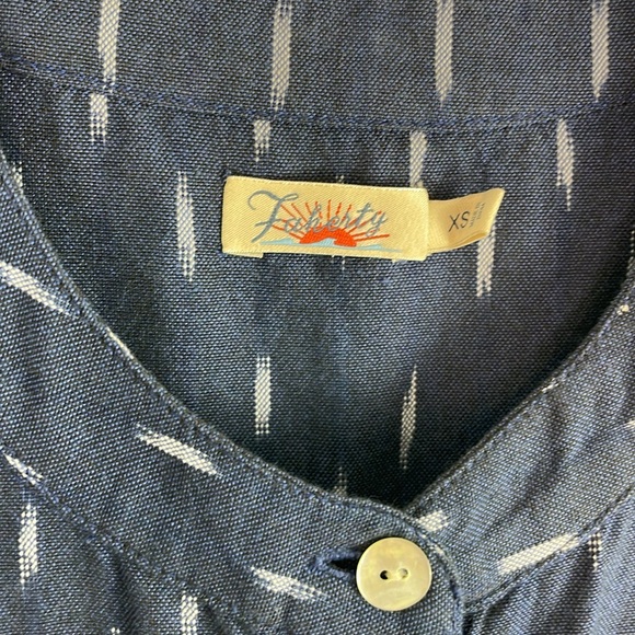 Faherty Blue and White Sleeveless Saylor Ikat Midi Shirt Dress. Size XS. - Picture 4 of 16